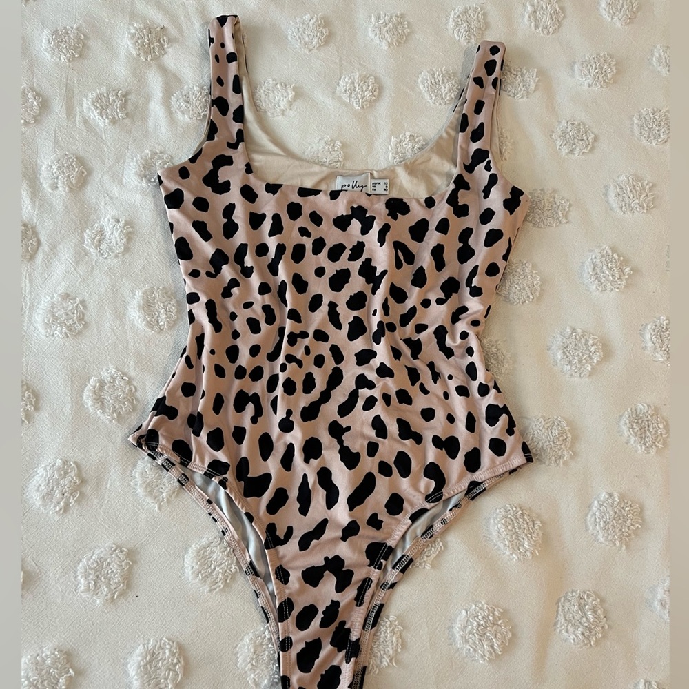 Princess Polly leopard bodysuit NWOT